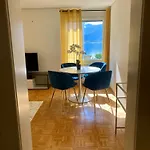 아파트 Boutique View And Terrace